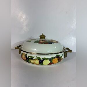 Regency Club Enamelware Casserole Dish Pan Ditch Oven With Lid 9 3/4”